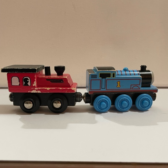 Wooden Railway Thomas The Train Tank Engine Friends 2003 Blue #1 - Picture 5 of 7
